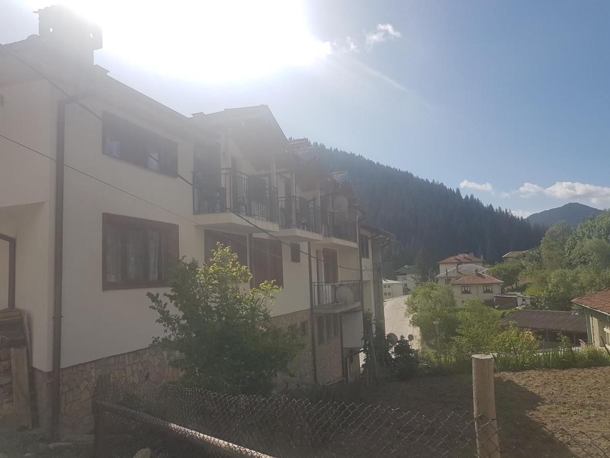 Къща за гости Камината Триград Екстериор снимка